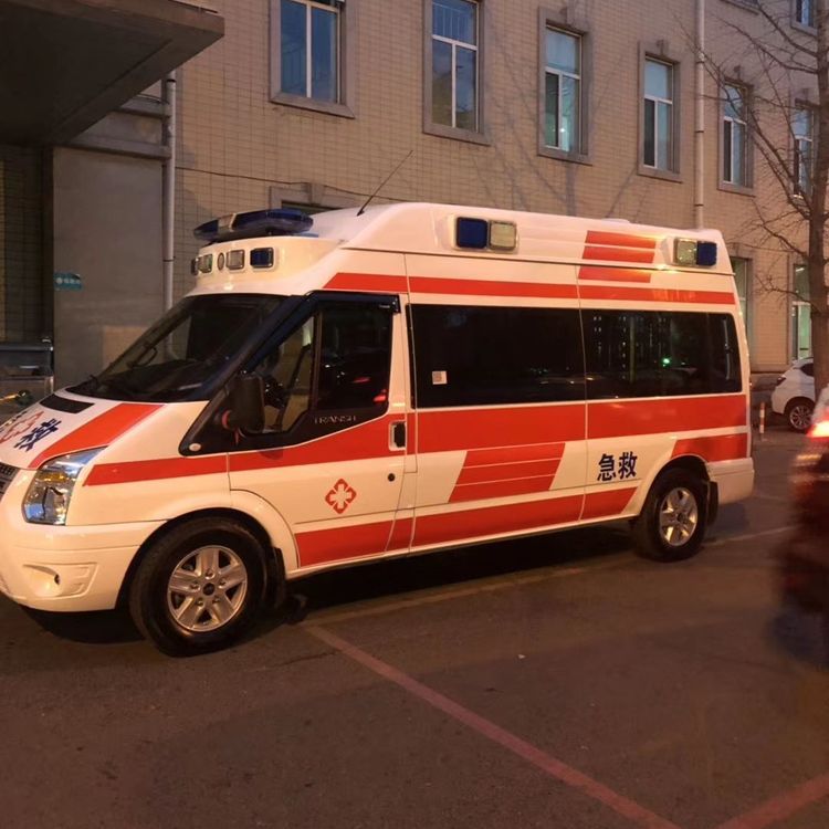 南溪夜间租赁救护车护送病人转院：安全转运的 8 大核心注意事项